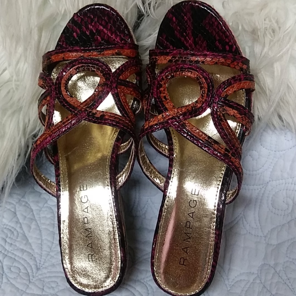 Wedge Heels - Picture 3 of 8